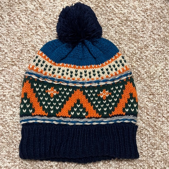 Femie Toque - Picture 1 of 1